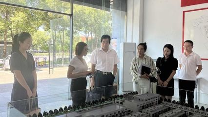 宜昌市商务局调研万华直播基地